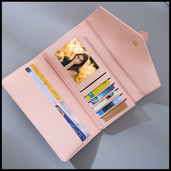 NEW MADELYN Multi Function Wallet - Picture 5 of 6